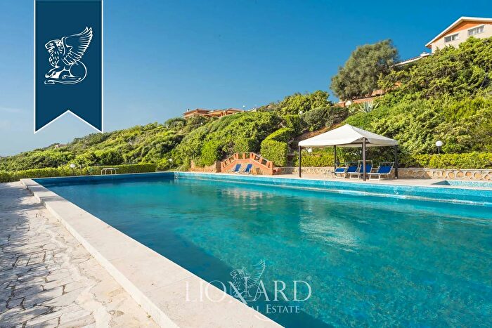 Casa quadrilocale in vendita in Sabaudia