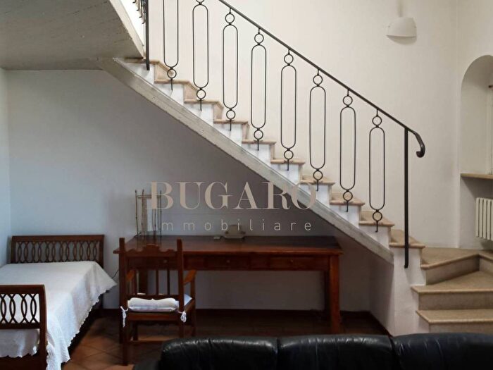 Appartamento trilocale in affitto in Corsi, Ancona