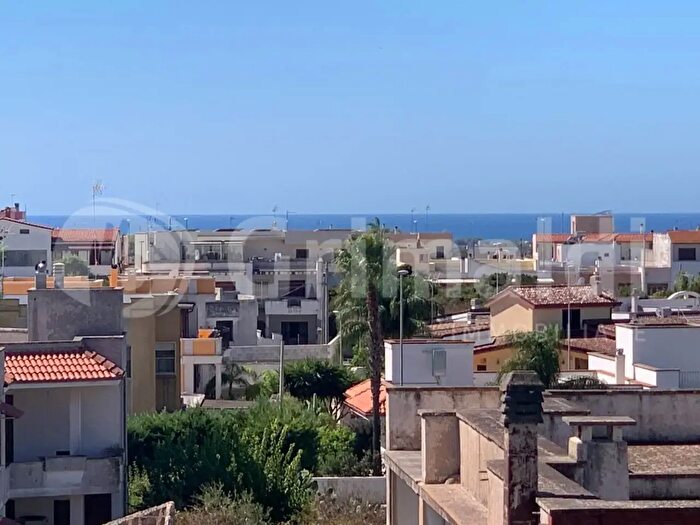 Appartamento quadrilocale in vendita in Via Capistrano, Ugento