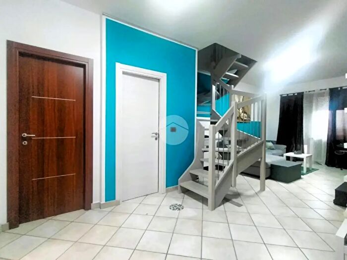 Appartamento trilocale in vendita in Via Inghilterra, Borgaro Torinese