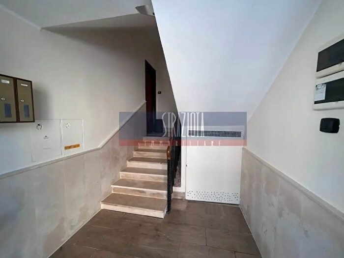 Appartamento trilocale in vendita in Via San Francesco d'Assisi, Modugno