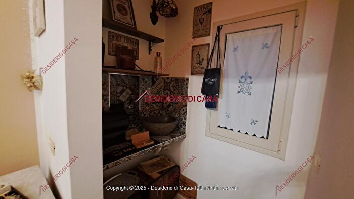 Appartamento con 5 locali in vendita in Via Livorno Palermo Pa Italia, Palermo