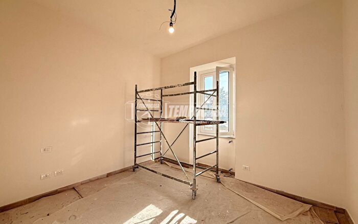 Appartamento bilocale in vendita in Via Angelo Rocca, Roma