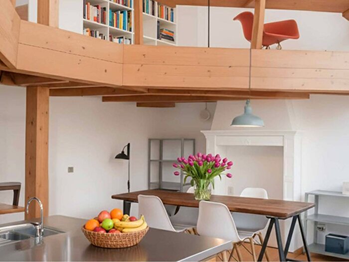 Appartamento trilocale in affitto in Via Jacopo dal Verme, Isola, Milano