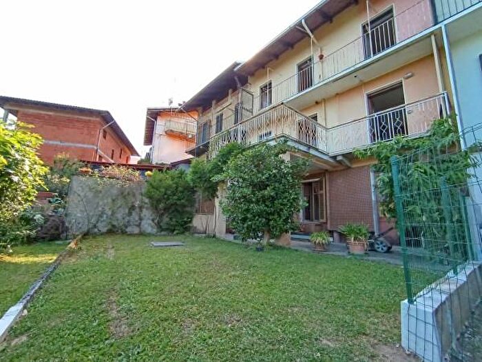 Casa con 5 locali in vendita in Borgata Crolle, Valdilana