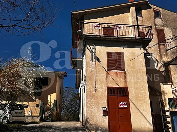Casa quadrilocale in vendita in Via Sellitti, Pietrastornina