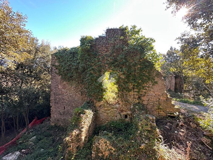 Casa trilocale in vendita in Località Manie, Finale Ligure