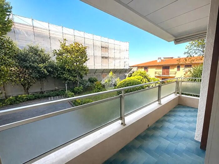 Appartamento trilocale in vendita in Via Aurelia, Bordighera