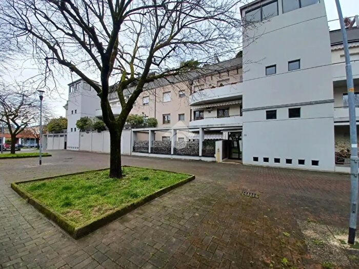 Appartamento trilocale in vendita in Via Promessi Sposi, Bergamo