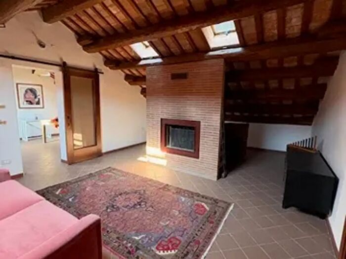 Appartamento trilocale in affitto in Adria Via Carducci, Adria