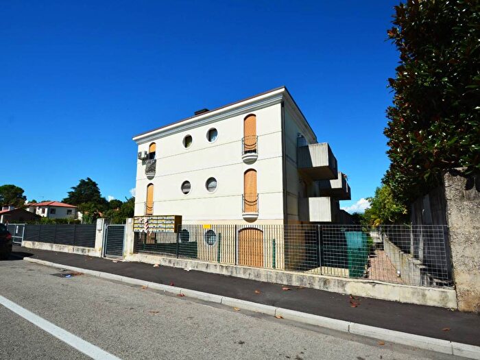Appartamento bilocale in affitto in Viale Jacopo Dal Verme, Piscine San Paolo, Vicenza