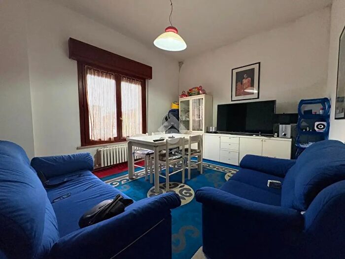Appartamento bilocale in vendita in Piazzale Giacomo Matteotti, Suzzara