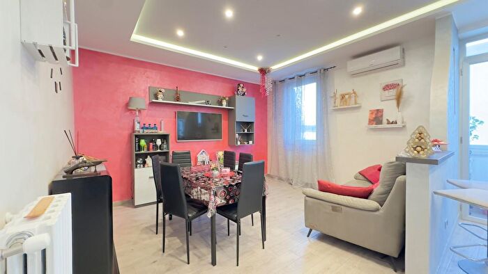 Appartamento bilocale in vendita in Via Falanto, Taranto