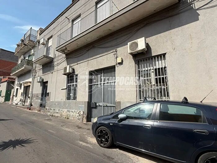 Appartamento bilocale in vendita in Via Puglia, Catania