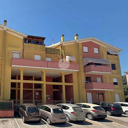 Appartamento trilocale in vendita in Via S Filippo, Cartoceto