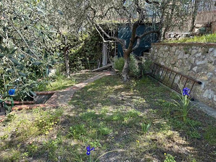 Casa con 6 locali in vendita in Via della Libertà, Impruneta