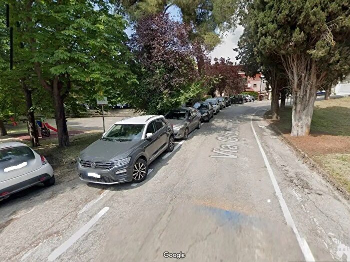 Appartamento quadrilocale in affitto in Via Ponte S Giovanni, Teramo