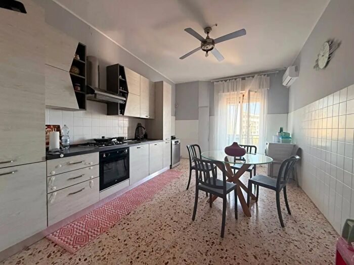 Appartamento con 5 locali in vendita in Via Torino, Siracusa