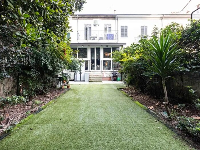 Casa con 5 locali in vendita in Via Costanza Arconati, Milano