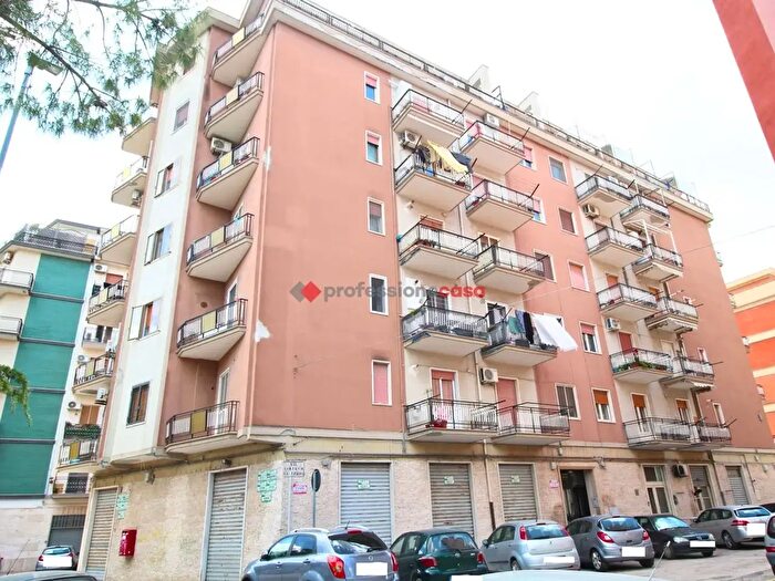Appartamento trilocale in vendita in Via Salvemini, Foggia
