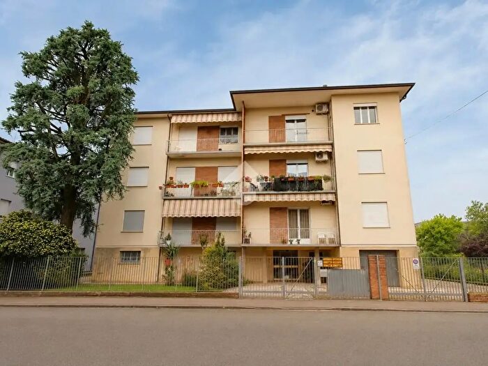 Appartamento quadrilocale in vendita in Via Basilio dalla Scola, Vicenza