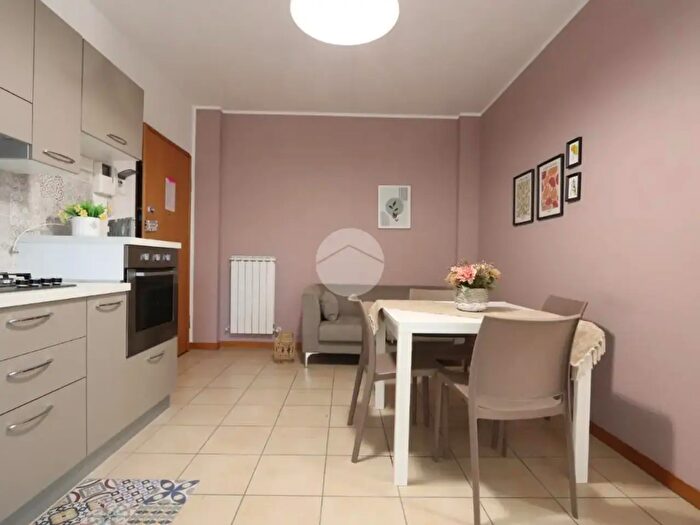 Appartamento trilocale in vendita in Via Giuseppe Mazzini, Tortoreto