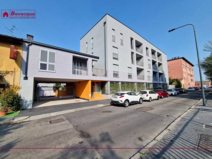 Appartamento bilocale in affitto in Via Erodoto, Precotto, Milano