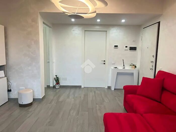 Appartamento trilocale in vendita in Via Livorno, Sesto San Giovanni