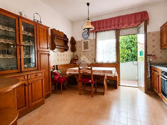 Appartamento quadrilocale in vendita in Via Rio Voltre, Forli'