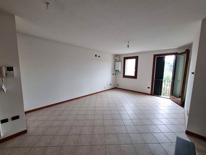 Appartamento trilocale in affitto in via europa, Centro, Lozzo Atestino