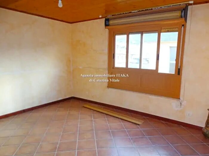 Appartamento trilocale in vendita in Via Catania, Villabate