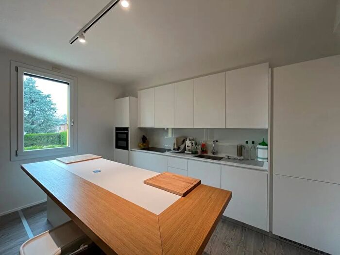 Appartamento trilocale in vendita in Correggio