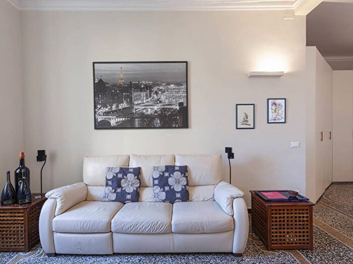 Appartamento bilocale in affitto in Via Giuseppe Ferrari, Castelletto, Genova