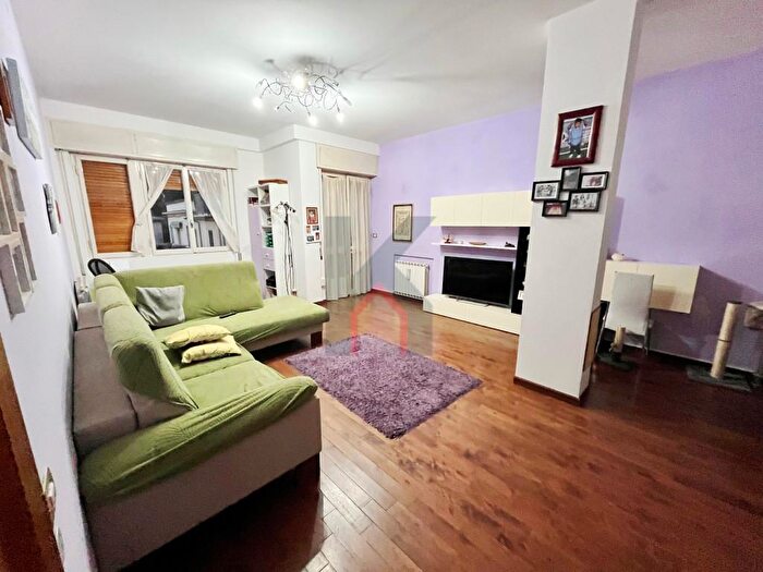 Appartamento con 5 locali in vendita in Piazza Giuseppe Mazzini, Castrocaro Terme