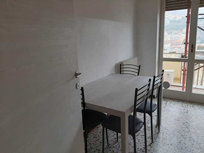 Appartamento trilocale in affitto in Via Tarvisio, Tavernola, Como