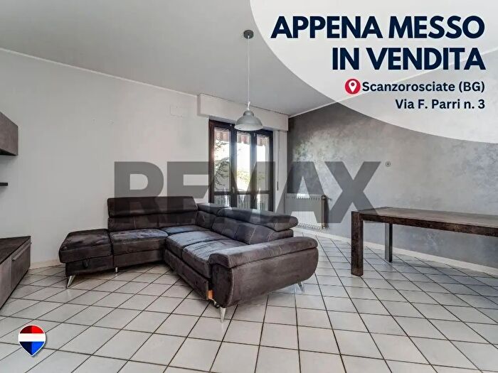 Appartamento trilocale in vendita in Scanzorosciate