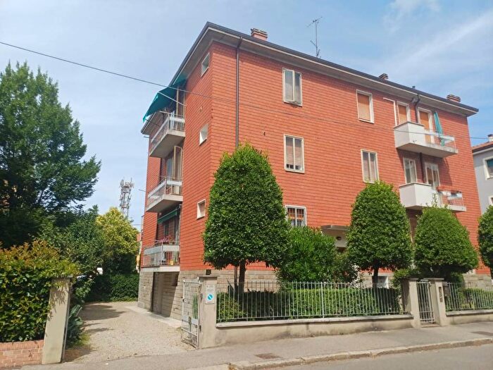 Appartamento trilocale in affitto in Via Luca Signorelli, Mazzini Fossolo, Bologna