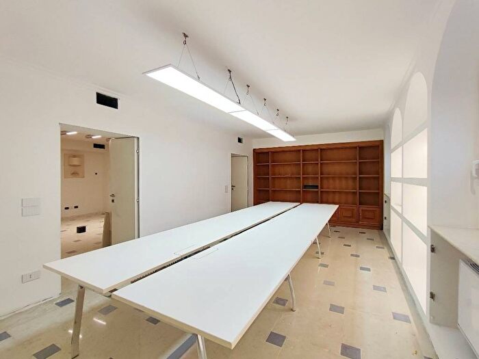 Appartamento con 5 locali in affitto in Via Melchiorre Gioia, Cascina dei Pomi, Milano