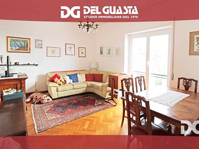 Appartamento con 6 locali in affitto in Via Sinibaldo Scorza, Castelletto, Genova