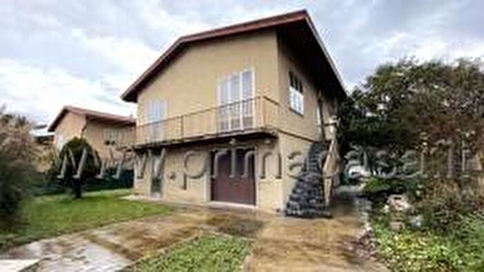 Casa con 9 locali in vendita in Via Caltana, Mirano