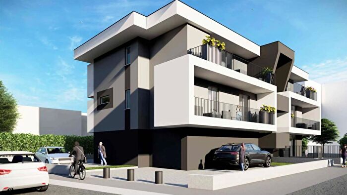 Case in Vendita e in Affitto - 3