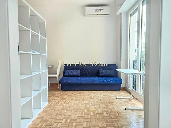 Appartamento monolocale in affitto in Viale Monte Nero, Montenero, Milano