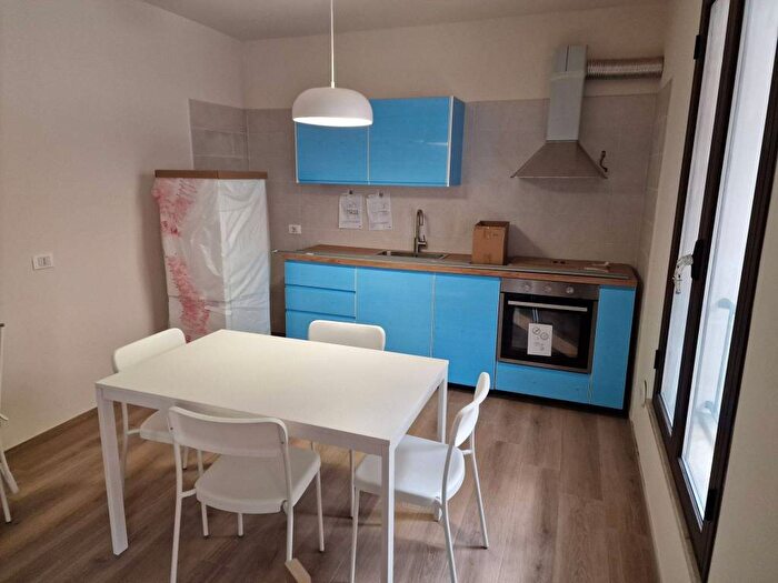 Appartamento quadrilocale in affitto in Via Roma Carini PA Italia, Centro, Carini