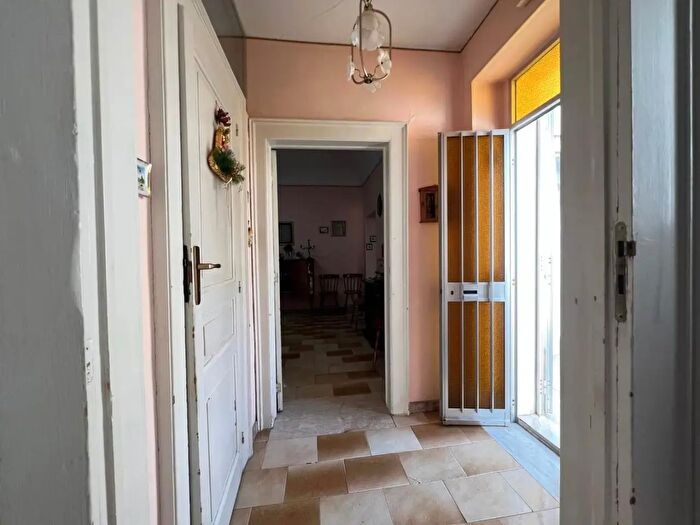 Appartamento trilocale in vendita in Via Nino Bixio, Siracusa