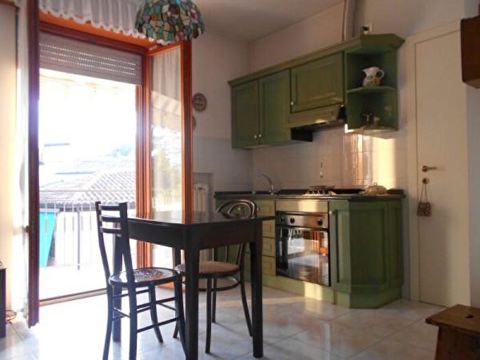 Appartamento trilocale in vendita in Via Settembre, Jesi