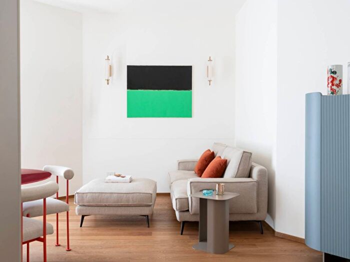 Appartamento con 5 locali in affitto in Via Fontana, Quadronno Palestro Guastalla, Milano