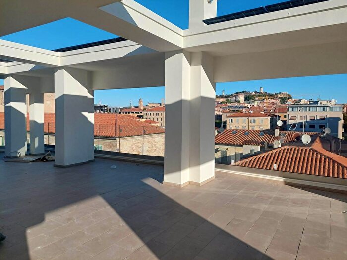 Appartamento quadrilocale in vendita in Ancona