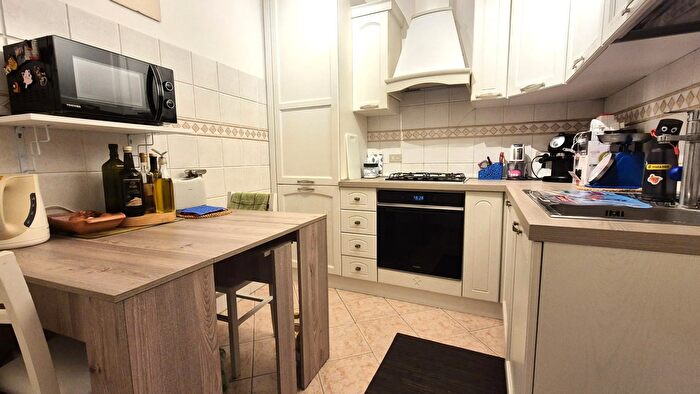 Casa con 5 locali in vendita in Via San Francesco, Sarzana