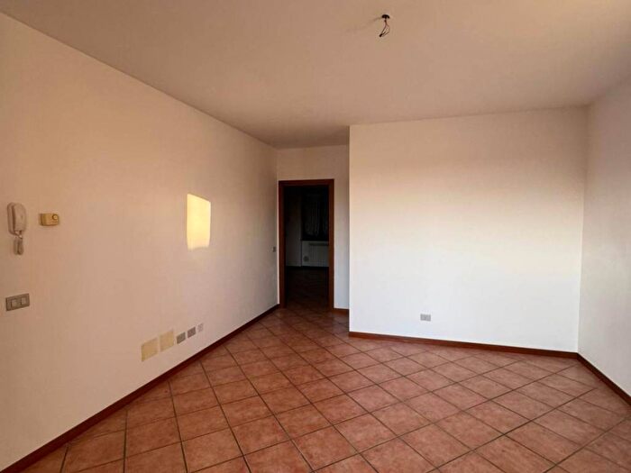 Appartamento trilocale in affitto in Costa Santabramo, Castelverde