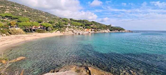 Casa con 5 locali in vendita in Campo NellElba